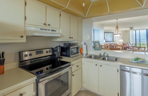 Marco Island Condo | South Seas Tower 4-1101 .Gorgeous Sunset Views