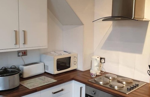 South Shields Apartment | South Shield's Hidden Gem Garnet 3 Bedroom Apartme
