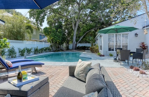Palma Ceia West Apartment | South Tampa- Luxury Suite