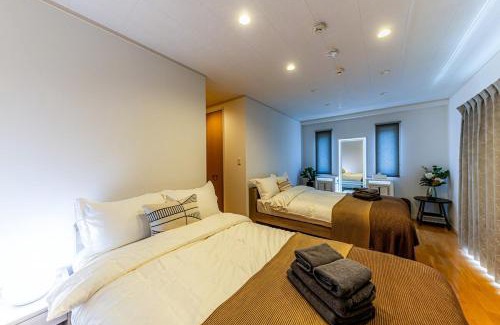 Okinawa Villa | South Villa 百名
