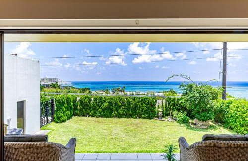 Okinawa Villa | South Villa 百名