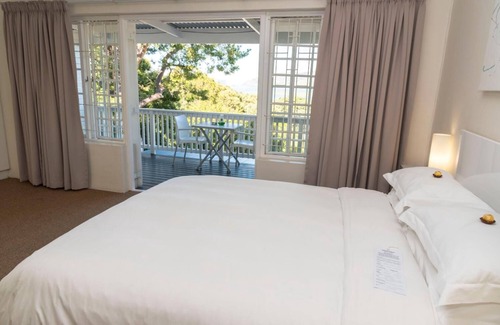 Paradise House | South Villa Guesthouse & Garden