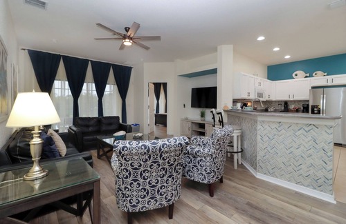Four Corners House | South-west facing pool - Lake Views - Gated - Game Room