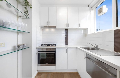 South Yarra Apartment | South Yarra apartment with stunning views