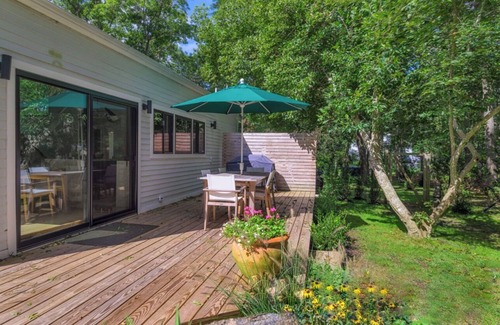 North Sea Cottage | Southampton Getaway Gem
