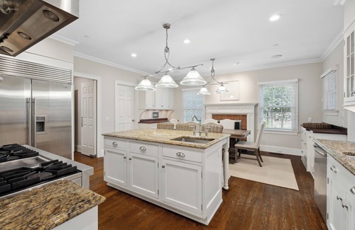 Village of Southampton House | Southampton Village Close To Ocean And Main Street