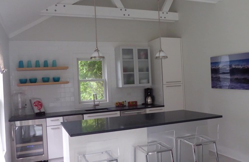 Southampton House | Southampton Village Charmer with gunite pool and spacious renovated pool house