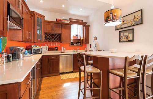 Village of Southampton House | Southampton Village 5 minute walk to Main Steet 10 minute walk to Coopers Beach