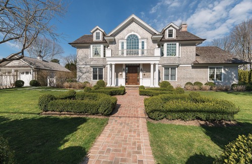 Village of Southampton House | Southampton Village 5 minute walk to Main Steet 10 minute walk to Coopers Beach