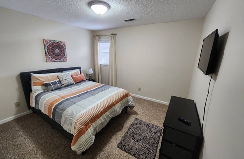 Huntsville House | SOUTHEAST HSV DREAM - 5 MINS FROM DOWNTOWN