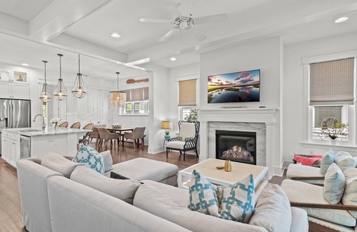 Santa Rosa Beach House | Southern Attitude | 4BR/4.5BA Luxury Home | Golf Cart, Bikes & Resort Pools