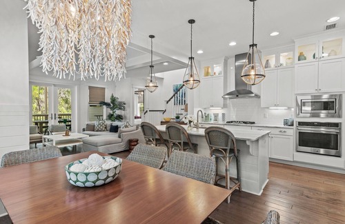 Santa Rosa Beach House | Southern Attitude | 4BR/4.5BA Luxury Home | Golf Cart, Bikes & Resort Pools