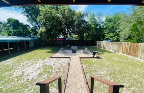 Eastpoint House | Southern Breeze pet friendly with fenced yard