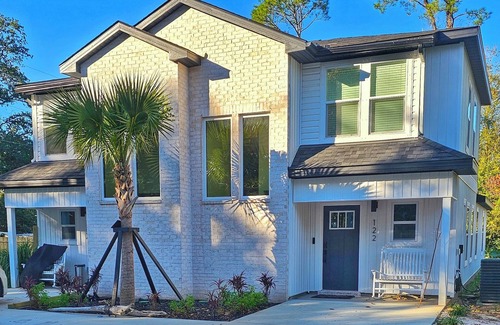 Foley House | Southern Charm Awaits: Your Perfect Duplex Getaway with Endless Adventures!