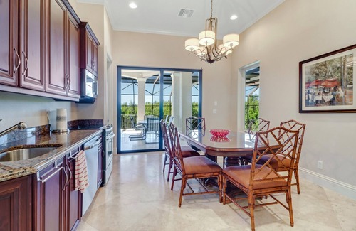Marco Island House | Southern Charm Close To Beach