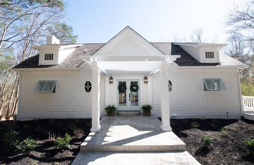 Moneta House | Southern Charm SML - DREAM house! 3 minutes from Bridgewater Plaza.