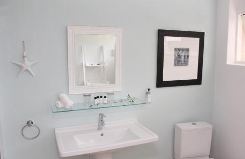 Somerset West House | Southern Cross Guesthouse