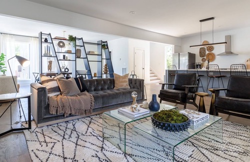 McFerrin Park House | SOUTHERN ELEGANCE - PRIVATE ROOFTOP DECK - EAST NASHVILLE