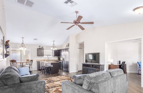 Circle Cross Ranch House | Southern Exposure - San Tan Valley with a pool!