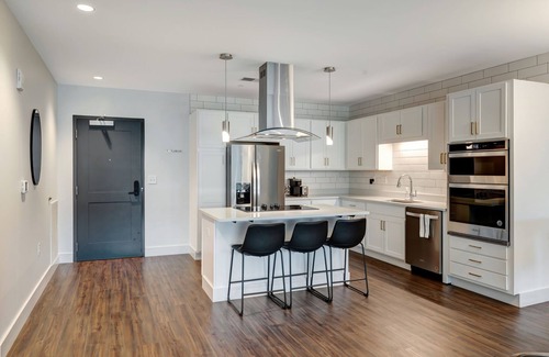 Donelson Apartment | Southern Foodie Delight: Nash Eats 1 Bedroom Apartment