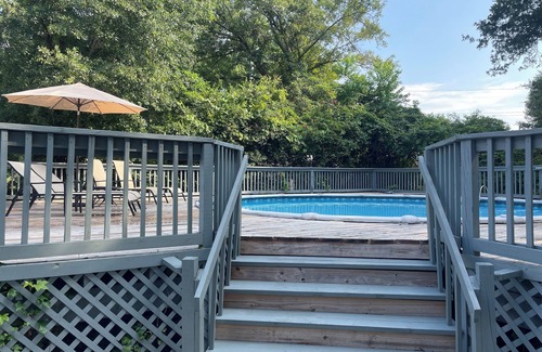 North Charleston House | Southern Serenity | Private Pool! | Game Room