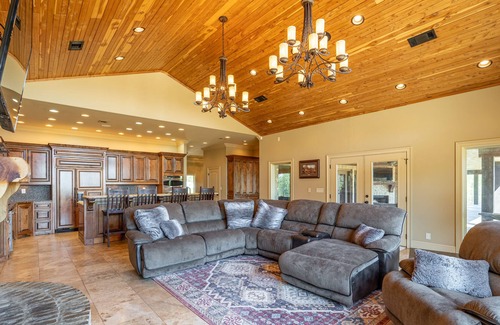 Wetumpka House | Southern Serenity: Retreat in the Countryside