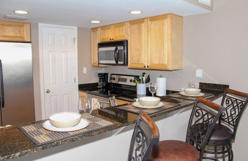 Biloxi Condo | Southern Vacationing at it's finest!