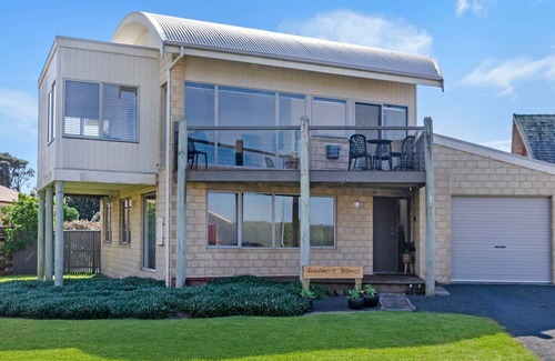 Port Fairy House | Southern Waves - Views of the Southern Ocean