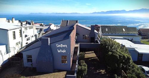 De Kelders House | Southern Whale Self Catering