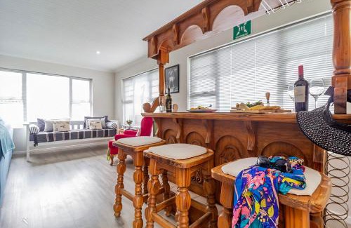 De Kelders House | Southern Whale Self Catering