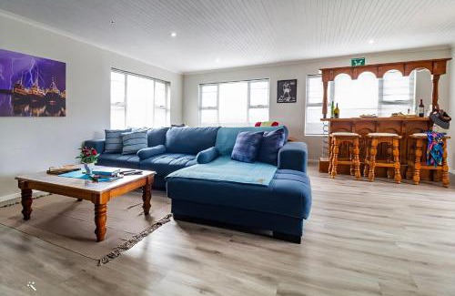 De Kelders House | Southern Whale Self Catering