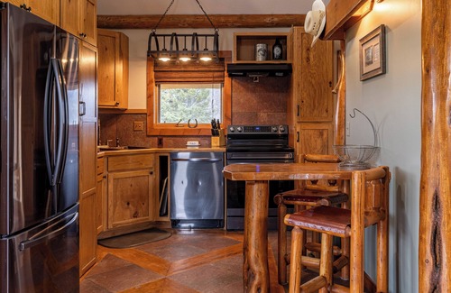 Cody House | Southfork Sky- unobstructed views, pet friendly