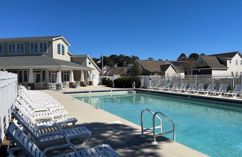 Southport Condo | Southport Condo near ICW and Golf - Dogs Allowed - Ground Level