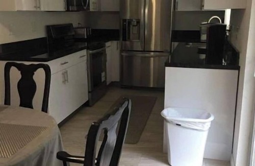 Southside House | Southside Jacksonville fully remodeled home