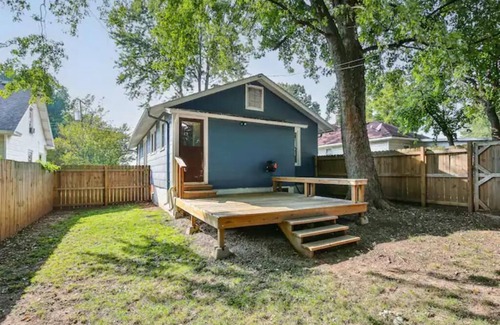 West Central Apartment | Southwest/Craftsman/Downtown