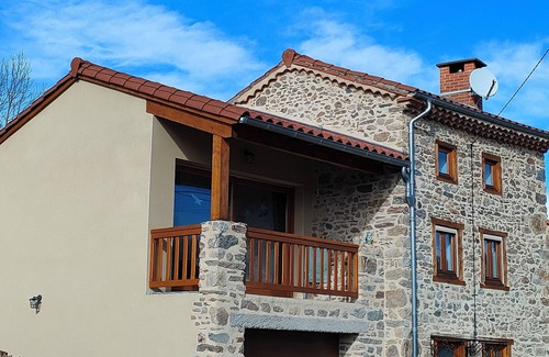 Saint-Privat-du-Dragon House | Spécial Couple - Gîte 3 5 min du Plus Beaux Villages de France Lavoute-chilhac