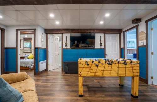 Saint-Remi-de-Tingwick Ski Chalet | Spa & Lake Access - Le Chic Shack des 3 lacs