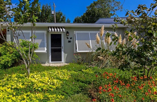 Rock Ridge House | Spa Like Family Retreat w/art studio, hot tub, and fenced backyard!