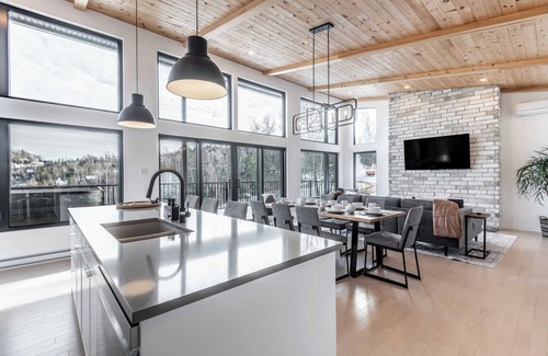 Saint Come Ski Chalet | Spa & Mountain View - Le Eastman View