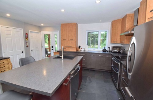 Montpellier Ski Chalet | Spa, Nature, Waterfront - Le Cardinal