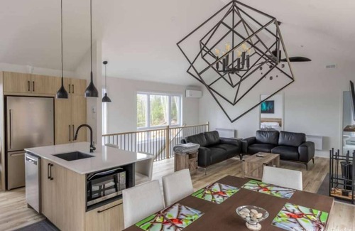 Saint Come Ski Chalet | Spa & Pool table - Chalet D-tente