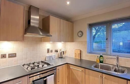Oxford Apartment | Space and Comfort in Summertown