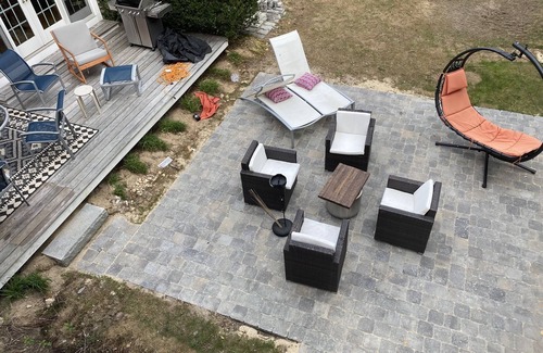 Cataumet House | Space for everyone. Comfortable and relaxing with a guest house