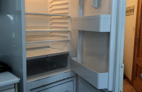 Sallent de Gallego Apartment | Spacious and comfortable apartment in a pedestrian plaza