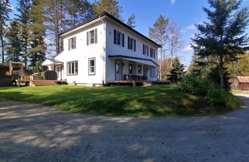 La Macaza House | Spacieuse propriété pour grande famille avec activités et spa 10 p
