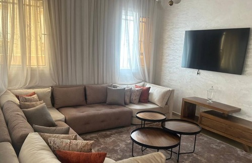 Swiss City Villa | Spacieuse Villa Avec vu sur mer