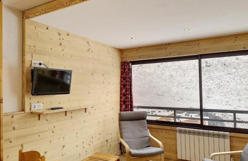 Les Menuires Apartment | Spacieux 2 pièces rénové, skis aux pieds, 4 pers, Les Menuires, 30m², Wi-Fi, parking - FR-1-178-126