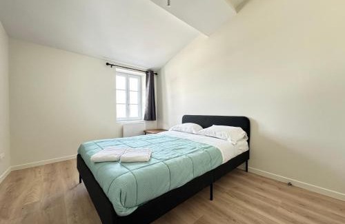 Riom Apartment | Spacieux Appartement 8 Couchages en Centre de Riom N9