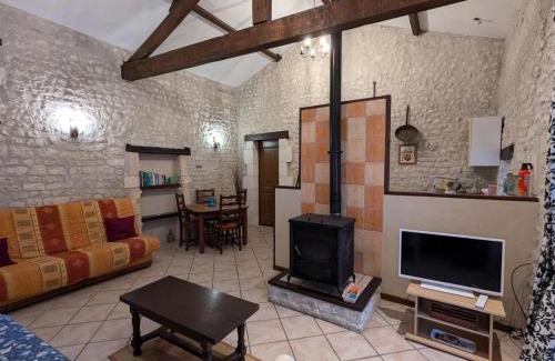 Angeduc House | Spacieux Gîte Familial avec Piscine et Animaux Acceptés - FR-1-653-272
