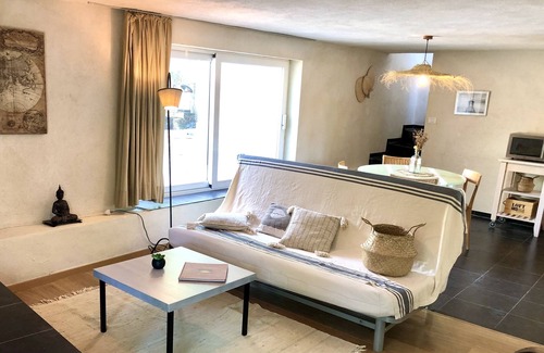 Barjols Apartment | Spacieux Logement Indépendant Dans Propriété Verdoyante